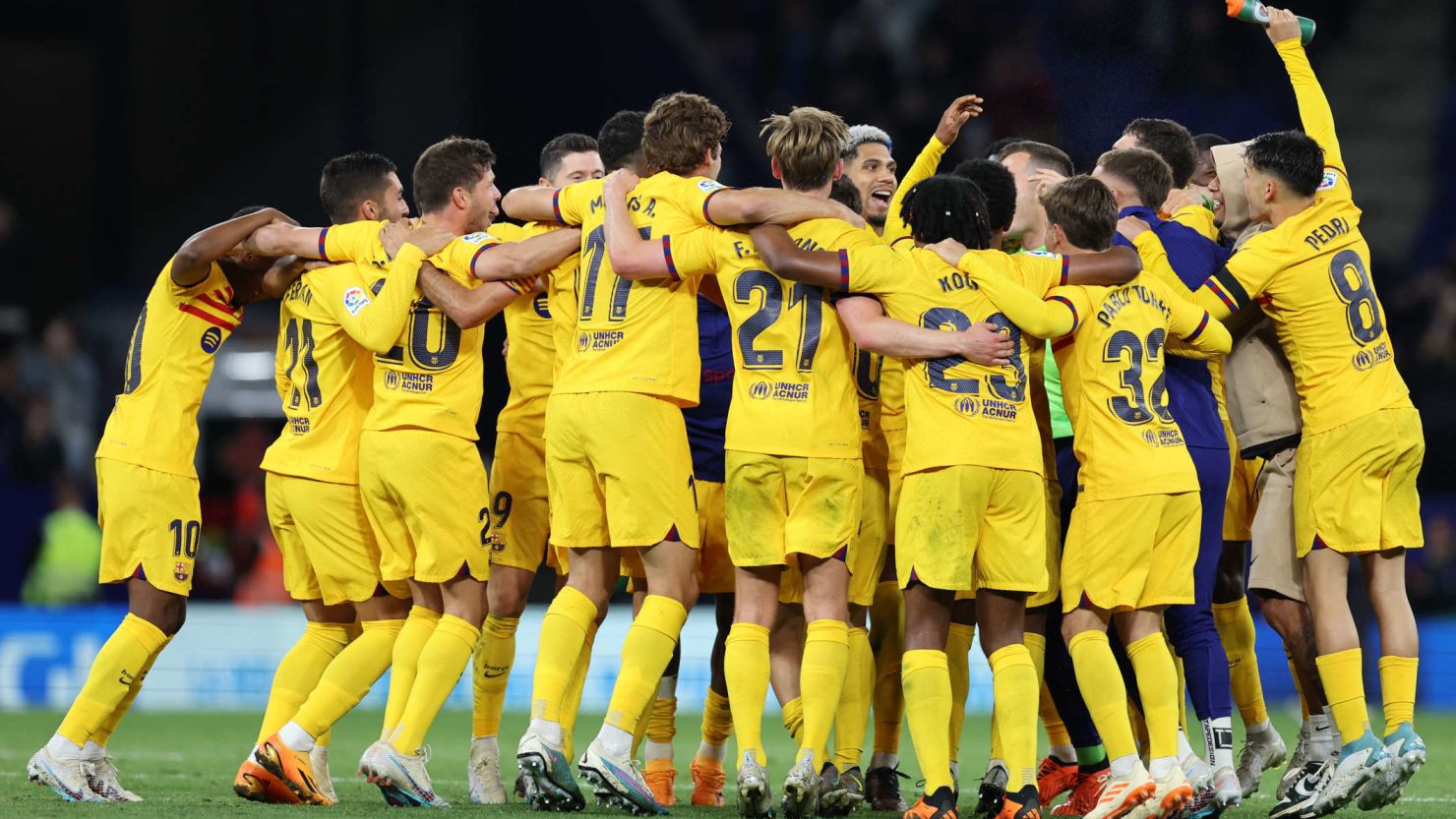 骑士对阵马刺内线狂轰80分，创下队史近29年纪录